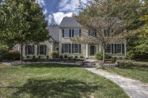 85 Cressingham Ln, Powell, OH 43065 photo 1
