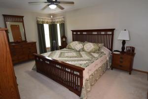 115 Castleton Ct SW, Pataskala, OH 43062 photo 7