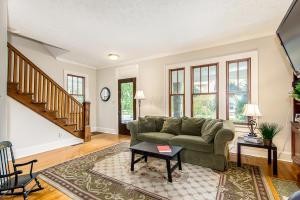 34 E Kelso Rd, Columbus, OH 43202 photo 6