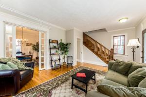 34 E Kelso Rd, Columbus, OH 43202 photo 9