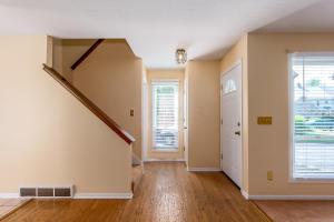 6934 Killarney Ct, Dublin, OH 43017 photo 2