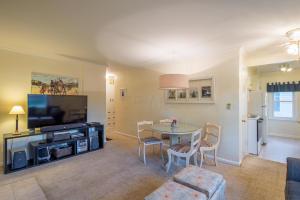 154 E Stanton Ave, Columbus, OH 43214 photo 5