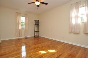 5215 Honeytree Loop E, Columbus, OH 43229 photo 21