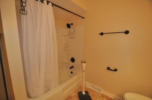 5215 Honeytree Loop E, Columbus, OH 43229 photo 23