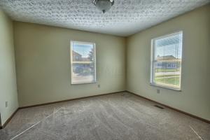 305 Nutmeg Ct, Circleville, OH 43113 photo 13