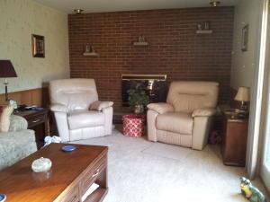 1439 Devonhurst Dr, Columbus, OH 43232 photo 6