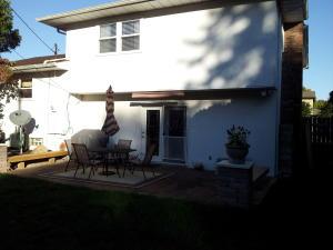 1439 Devonhurst Dr, Columbus, OH 43232 photo 2