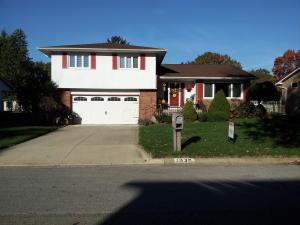 1439 Devonhurst Dr, Columbus, OH 43232 photo 1