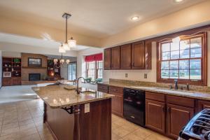 7663 Brandonway Dr, Dublin, OH 43017 photo 17