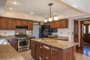 7663 Brandonway Dr, Dublin, OH 43017 photo 15