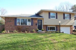 2962 Upton Rd E, Columbus, OH 43232 photo 1