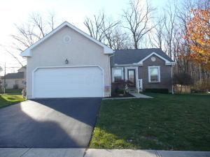 210 Delaware Dr, Delaware, OH 43015 photo 1