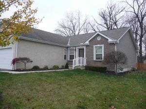 210 Delaware Dr, Delaware, OH 43015 photo 2