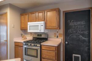 2132 Simon Ct, Springfield, OH 45503 photo 8