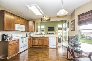 300 Cherry Leaf Rd, Delaware, OH 43015 photo 9