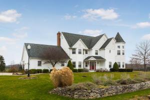 3196 Stringtown Rd NE, Lancaster, OH 43130 photo 1