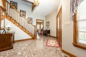3196 Stringtown Rd NE, Lancaster, OH 43130 photo 4