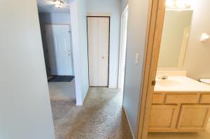 876 Robmeyer Dr, Columbus, OH 43207 photo 9