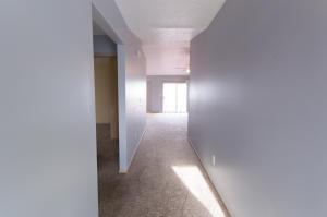 876 Robmeyer Dr, Columbus, OH 43207 photo 2