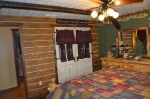 895 S Main St, De Graff, OH 43318 photo 13