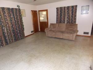 1663 Jackson Rd, Columbus, OH 43223 photo 6