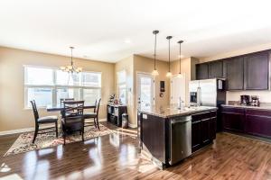 560 Lamplight Dr, Delaware, OH 43015 photo 7