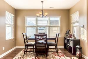560 Lamplight Dr, Delaware, OH 43015 photo 9