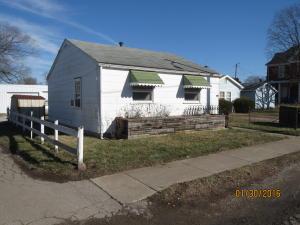 218 Walnut St, Circleville, OH 43113 photo 1