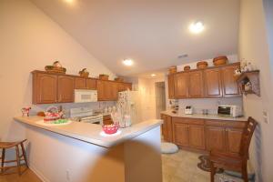 219 Stonegate Loop, Pataskala, OH 43062 photo 4