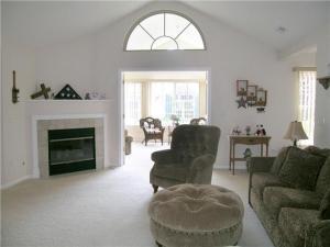 219 Stonegate Loop, Pataskala, OH 43062 photo 9