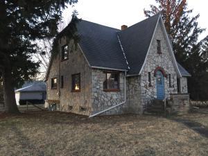 356 E Hale St, Ridgeway, OH 43345 photo 2