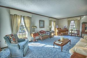 532 Willow Ln, Circleville, OH 43113 photo 5