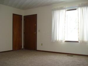 1630 Marinette Dr, Springfield, OH 45503 photo 3