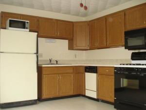 1630 Marinette Dr, Springfield, OH 45503 photo 4