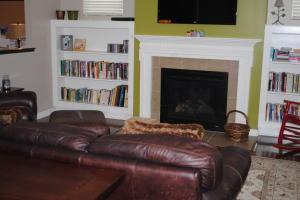 5638 Spring River Ave, Dublin, OH 43016 photo 2