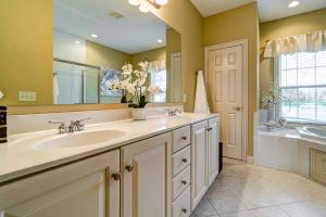 8124 Summerhouse Dr E, Dublin, OH 43016 photo 10