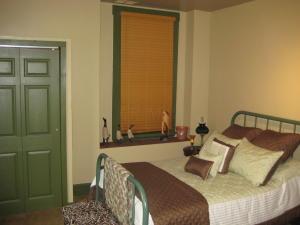 135 E High St, Circleville, OH 43113 photo 18