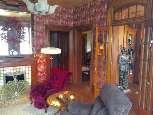 135 E High St, Circleville, OH 43113 photo 8