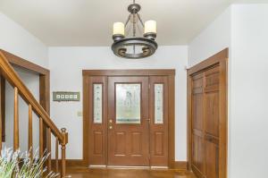 948 Pollock Rd, Delaware, OH 43015 photo 2