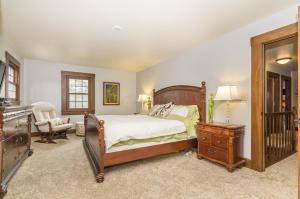 948 Pollock Rd, Delaware, OH 43015 photo 23