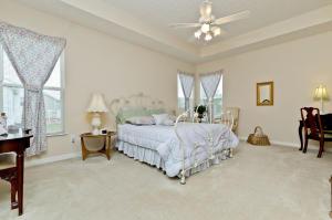 7755 Wareham Dr, Dublin, OH 43016 photo 11