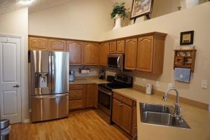7332 Falls View Cir, Delaware, OH 43015 photo 4