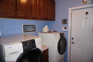 7332 Falls View Cir, Delaware, OH 43015 photo 13