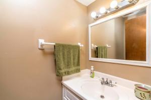 15 Coventry Rd, Delaware, OH 43015 photo 3