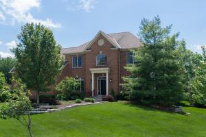 2785 Silverleaf Dr, Powell, OH 43065 photo 2