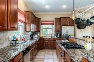 2785 Silverleaf Dr, Powell, OH 43065 photo 9