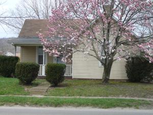 618 Front St E, Logan, OH 43138 photo 1