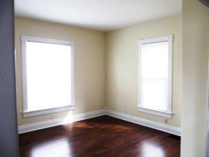 368 E William St, Delaware, OH 43015 photo 5