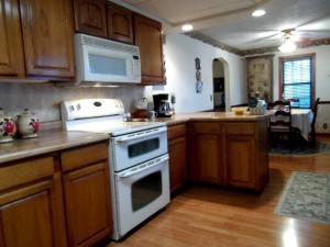 114 Seyfert Ave, Circleville, OH 43113 photo 12