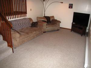 208 Sugar St, Prospect, OH 43342 photo 2